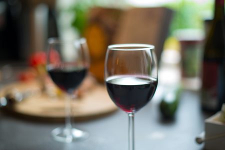 酒杯怎么選？怎么選酒杯？這可能是最全的回答