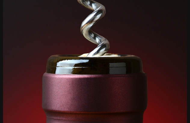 紅酒怎么開？幾種不需要開瓶器的開酒小妙招