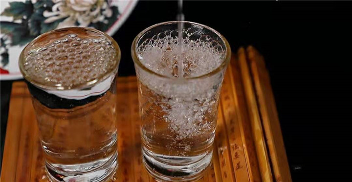 健康喝酒很重要，你知道多少度的白酒最適宜飲用嗎？