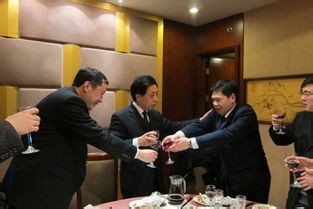 喝酒之前為何要先碰杯？喝了這么多年酒，酒桌文化你知道多少？