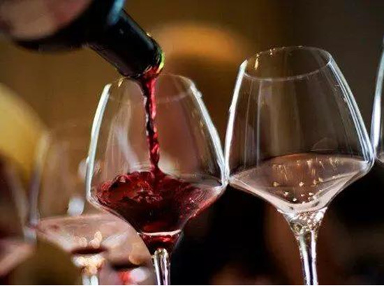 紅酒酸味來源于什么？紅酒酸味有什么重要性？