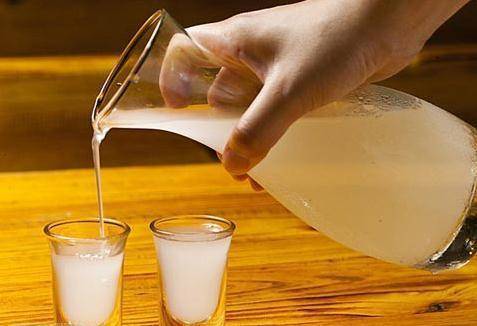白酒度數高好還是低好？根據自已喜歡來定