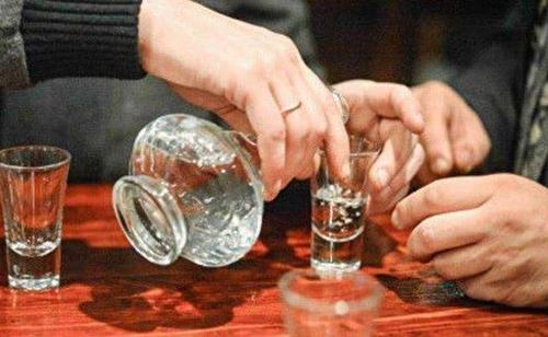喝白酒時喝什么好