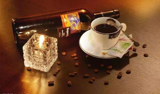 咖啡可以和紅酒一起喝嗎？喝紅酒不應(yīng)該喝咖啡