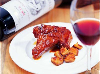 常見食物如何搭配紅酒？炸雞如何搭配紅酒？