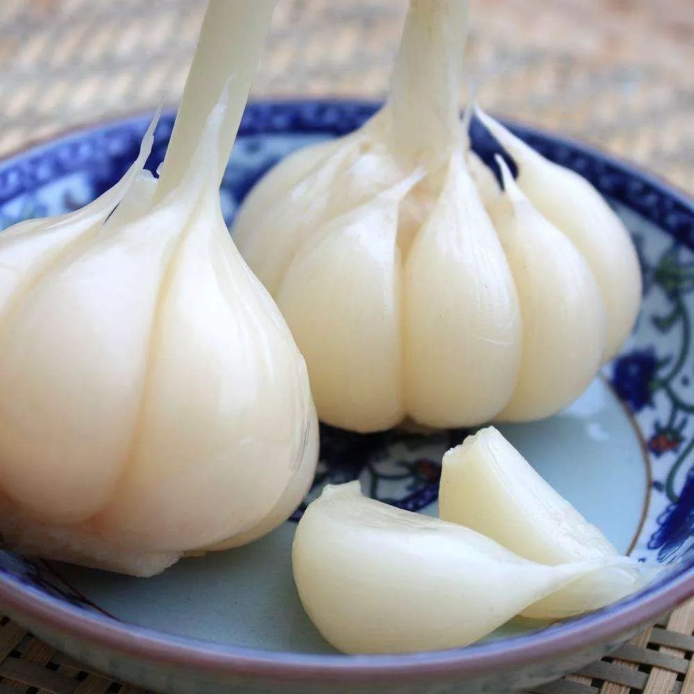 大蒜泡酒治什么病？大蒜泡酒有什么好處？