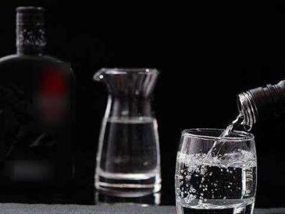 白酒發甜是怎么回事？白酒發甜是假酒嗎？