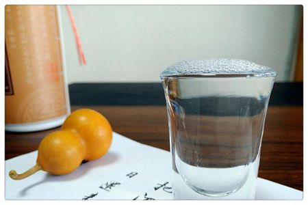 如何用白酒加白醋去除腳氣？白酒加白醋有什么功效？
