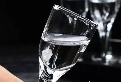 喝白酒會發(fā)胖嗎？如何避免喝白酒發(fā)胖？