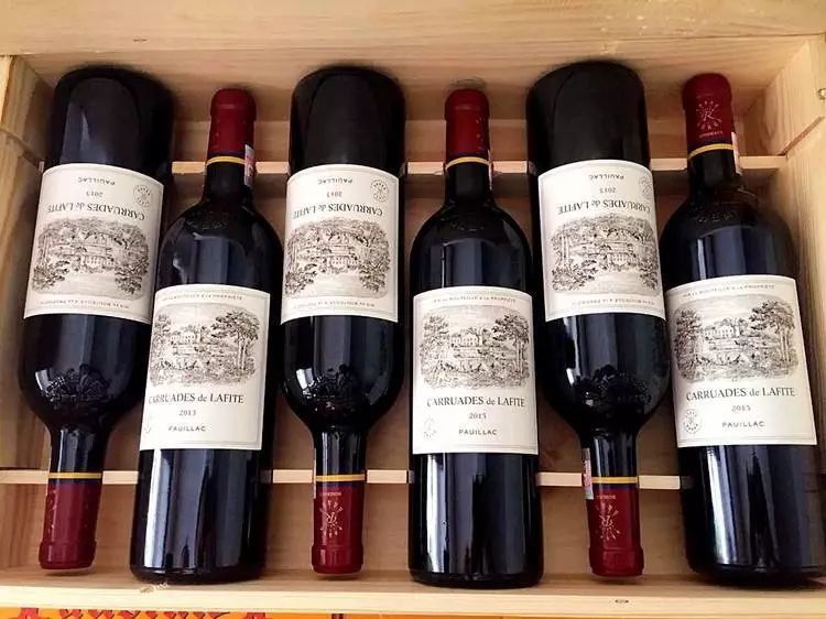 什么叫干紅葡萄酒，什么叫半干紅葡萄酒？
