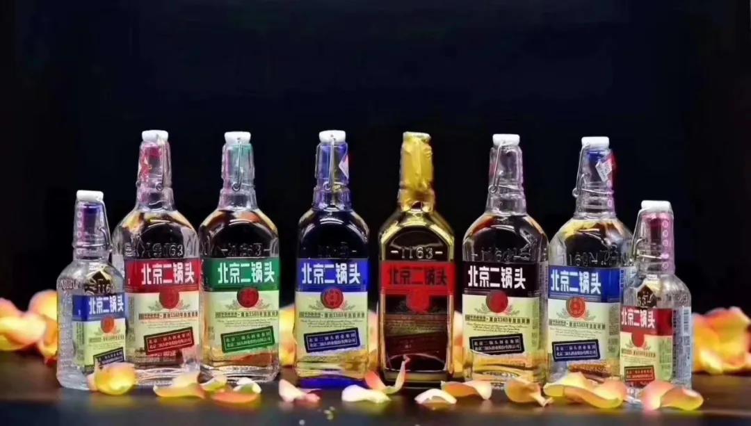 地攤經(jīng)濟+光瓶，能否解除酒商危機？
