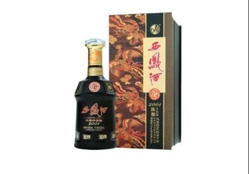代表西鳳拿下青酌大獎！解密52度西鳳酒15年陳釀（新版）成功之道