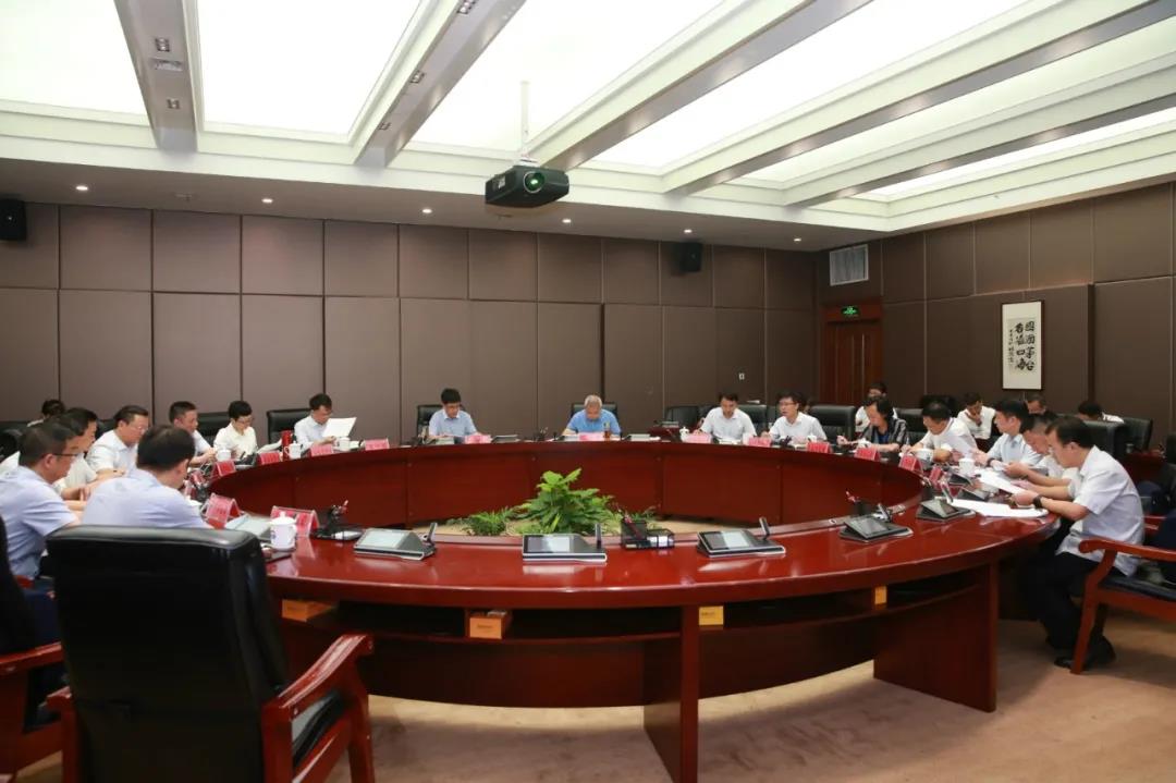 茅臺集團總經理李靜仁：提高站位統一思想全面系統推進集團品牌瘦身規范