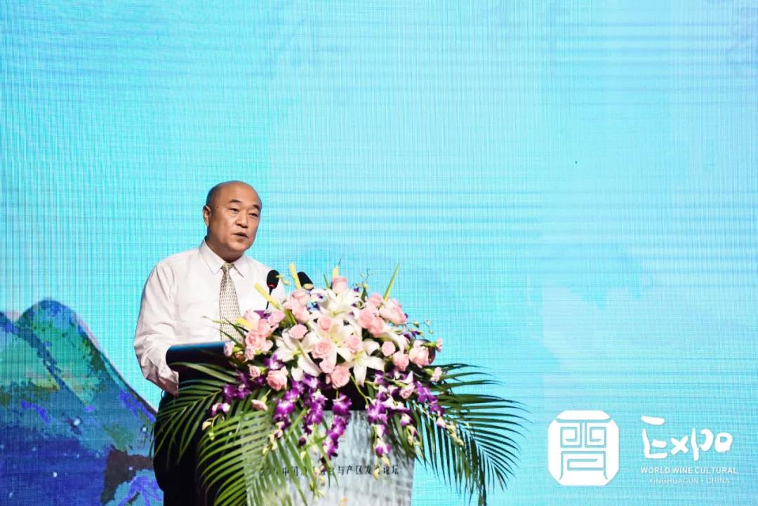 譚忠豹：以酒促旅，以旅興酒是白酒行業(yè)未來發(fā)展的大勢(shì)