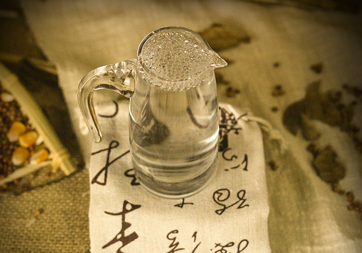 白酒能摻碳酸飲料一起喝嗎？