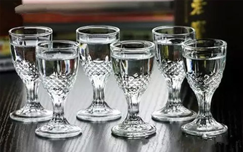 血糖高的人能不能喝白酒？有什么危害？