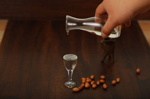 簡述白酒啤酒混合喝好不好？有什么壞處？