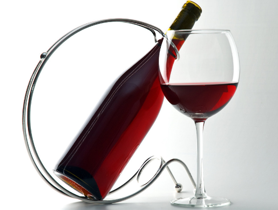 如何鑒別原裝進口葡萄酒？有什么特征？