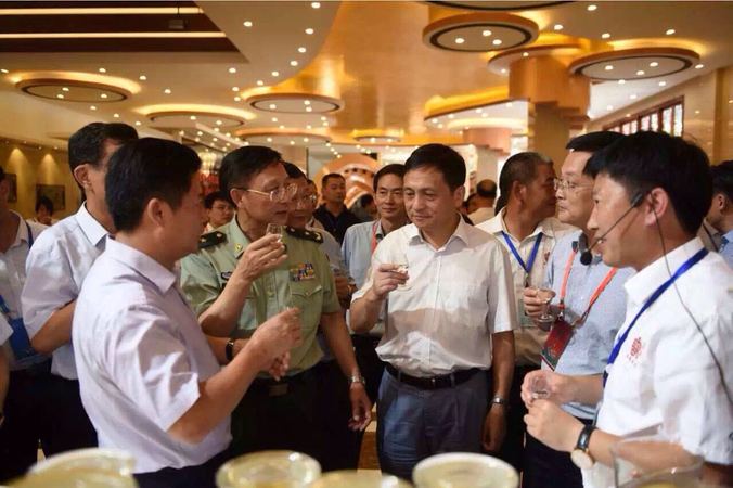 茅臺鎮金醬酒業電話是(茅臺鎮金醬酒業有限公司)