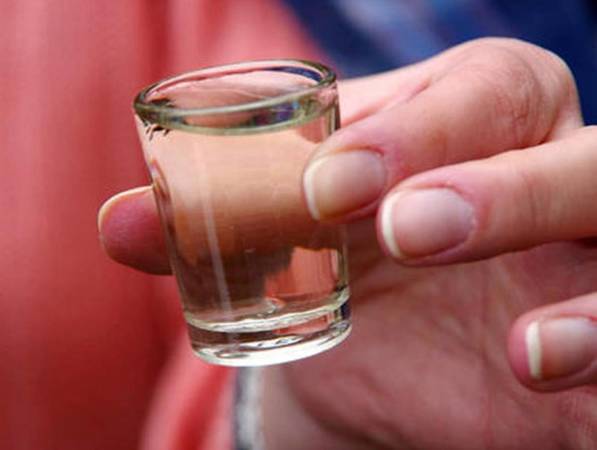 喬麥白酒怎樣參酒精(酒精和酒的區別)