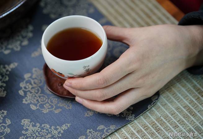 茶與酒的區別是什么(酒和茶區別)