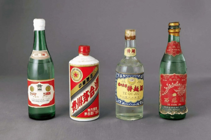 98年西鳳特曲現在多少錢(98年西鳳酒值多少錢)