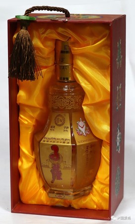 金醬酒業賴茅30年陳釀53度價格(三十年陳釀賴茅酒53度醬香型價格)