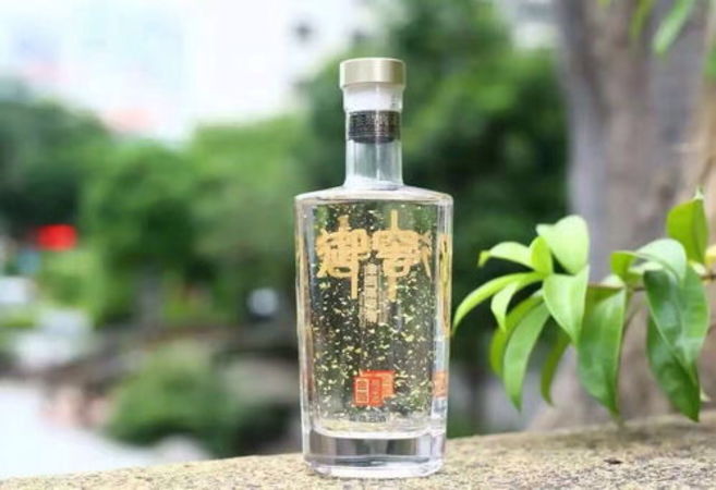 玲瓏酒業金箔酒多少錢(玲瓏酒業金箔酒價格)