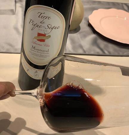 白酒和紅酒保質期嗎(白酒和紅酒有保質期嗎)